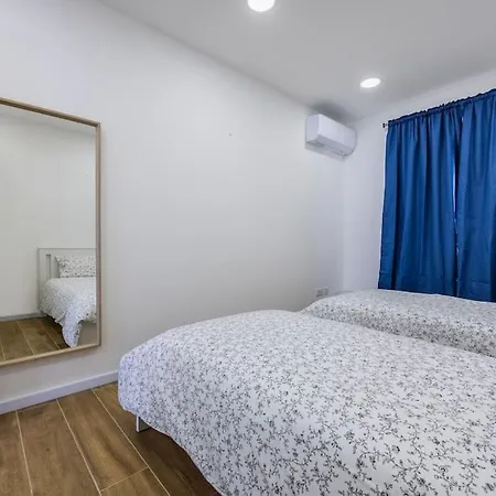 2 Bedroom Apt 12 公寓 *